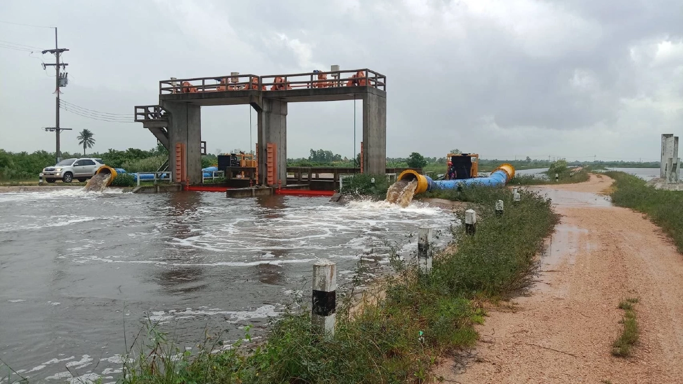 ฝนเริ่มลด หาดใหญ่เริ่มคลี่คลาย เดินหน้าเร่งระบายน้ำลดผลกระทบ