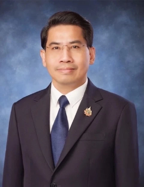 ดร.ณัฐวุฒิ วงศ์เนียม นักกฎหมายมหาชน