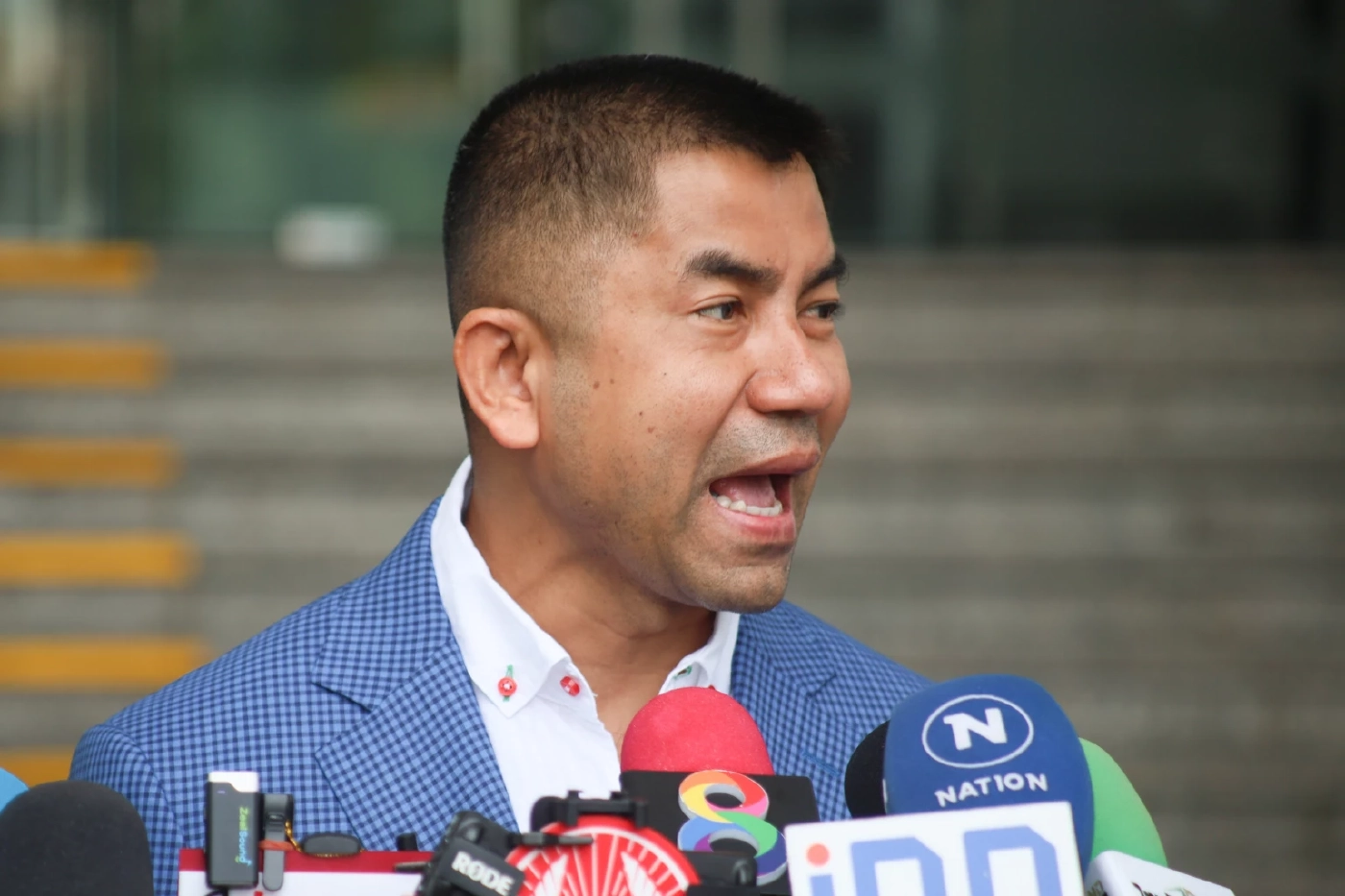 พล.ต.อ.สุรเชษฐ์ หักพาล อดีตรองผู้บัญชาการตำรวจแห่งชาติ