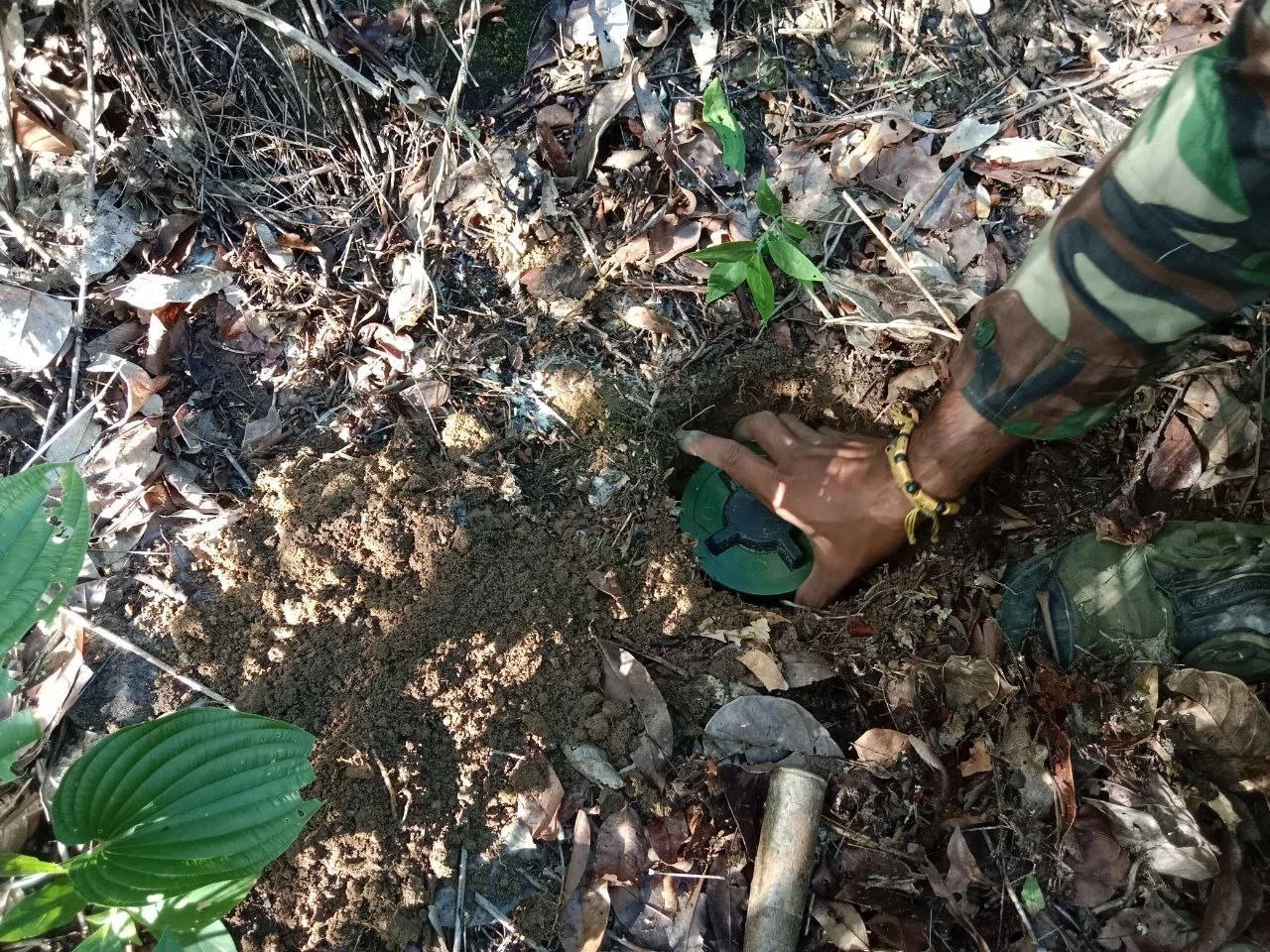 ยัน​ "กัมพูชา" ​ละเมิด​ JD ชัดเจน​ วางทุ่นระเบิดใหม่ ปล่อย​ 18 เชลยศึกเป็นสิ่งสุดท้าย เมื่อความเป็นปรปักษ์​สิ้นสุดลง