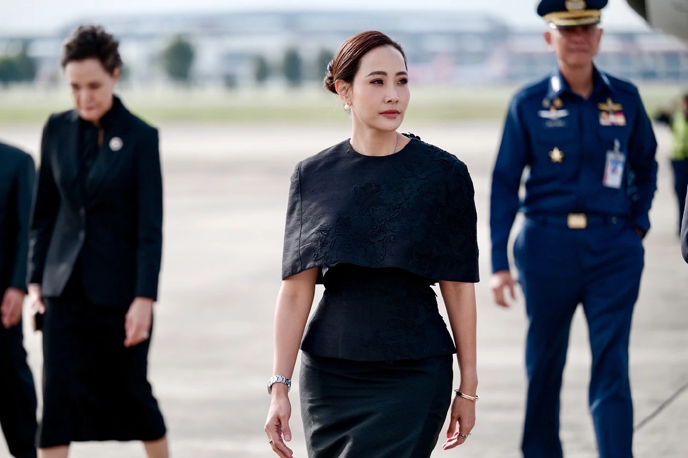 “จ๋า ธนนนท์” ภริยานายกฯ โพสต์ขอโทษ ที่พูดเล่นหยอกสื่อ น้อมรับคำวิจารณ์