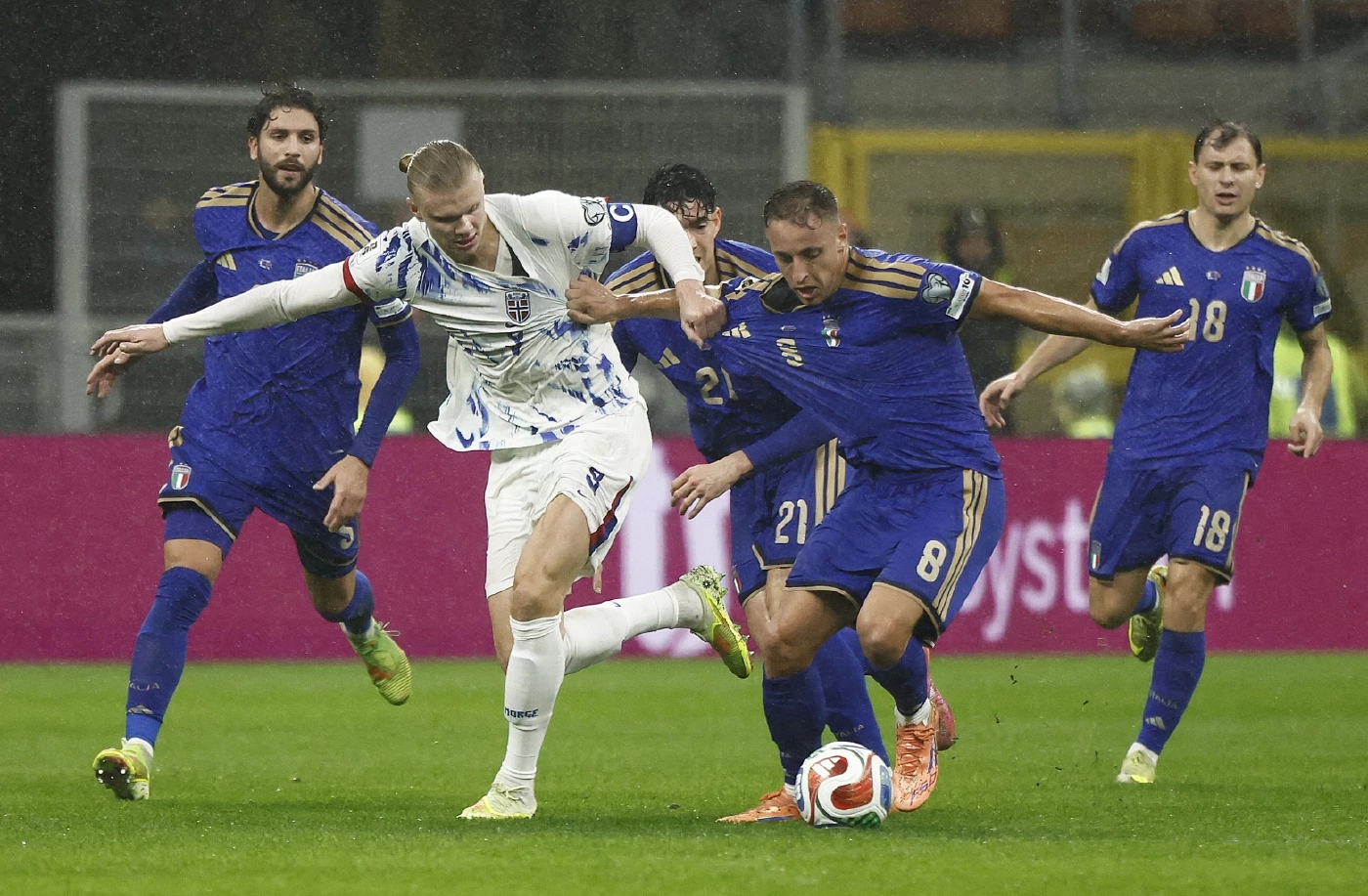 สรุป 42 ชาติ ตีตั๋วฟุตบอลโลก 2026 - อีก 6โควต้าสุดท้าย ทีมไหนยังมีลุ้น?