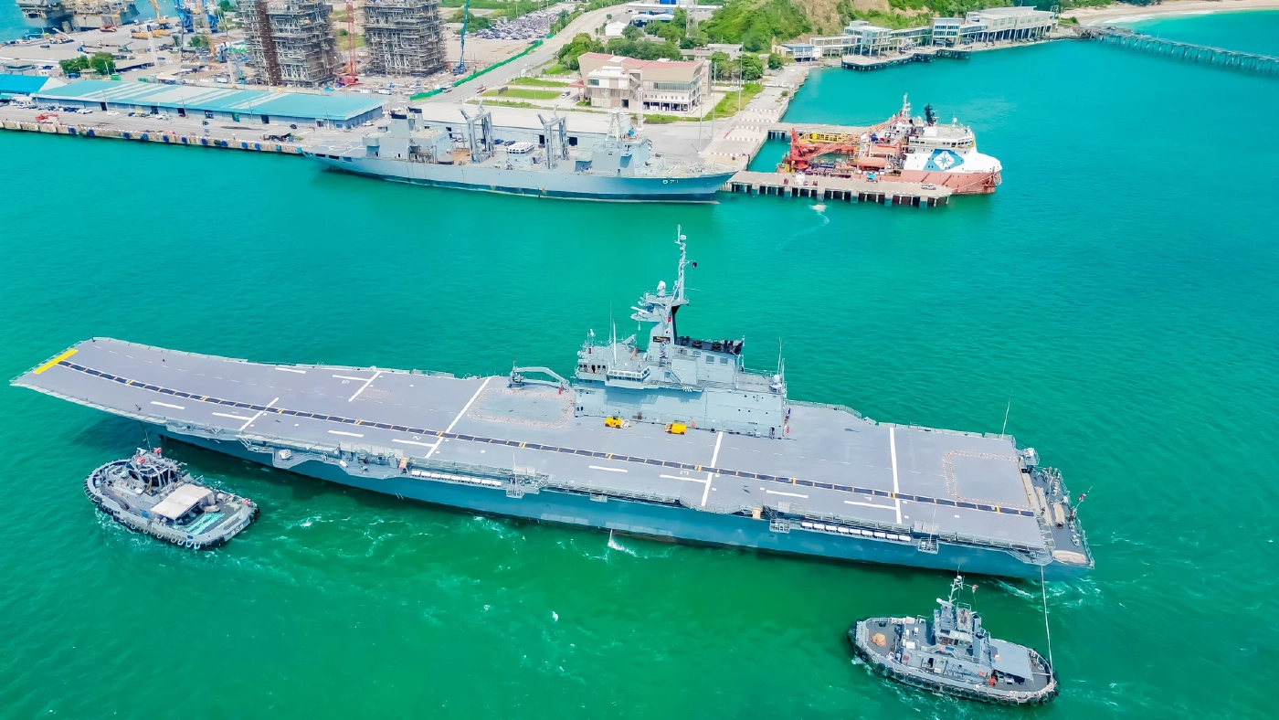 เปิดสเปก "ร.ล.จักรีนฤเบศร" เรือธงไทยกับภารกิจช่วยเหลือภัยพิบัติตลอด 28 ปี