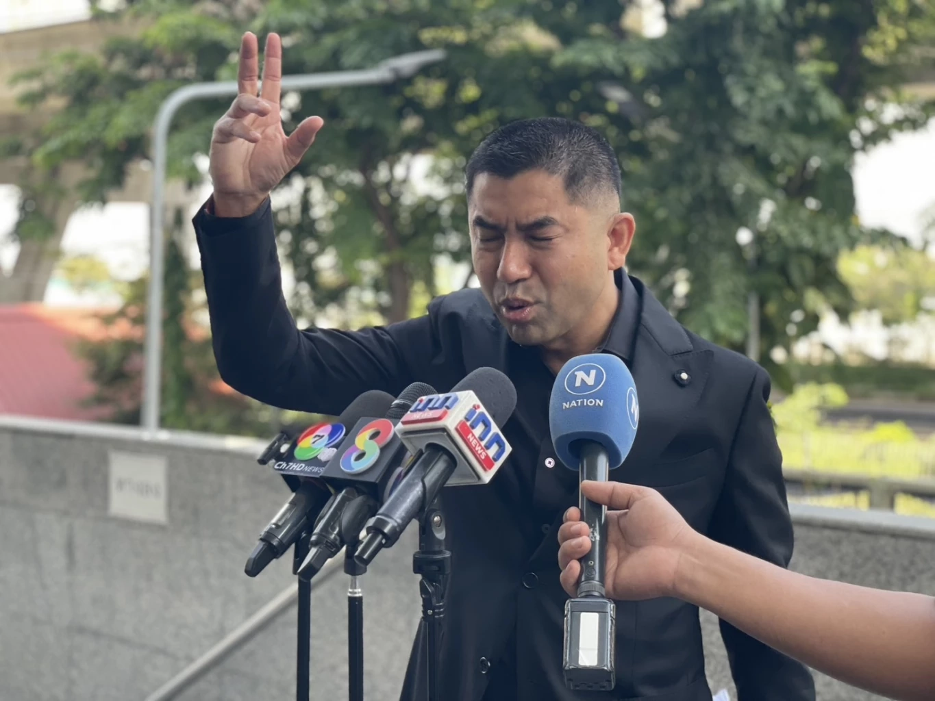 "บิ๊กโจ๊ก" ซัดรัฐบาล "ล้มเหลวทั้งระบบ" จี้ "นายกฯ" ไม่กล้าบัญชาการเอง