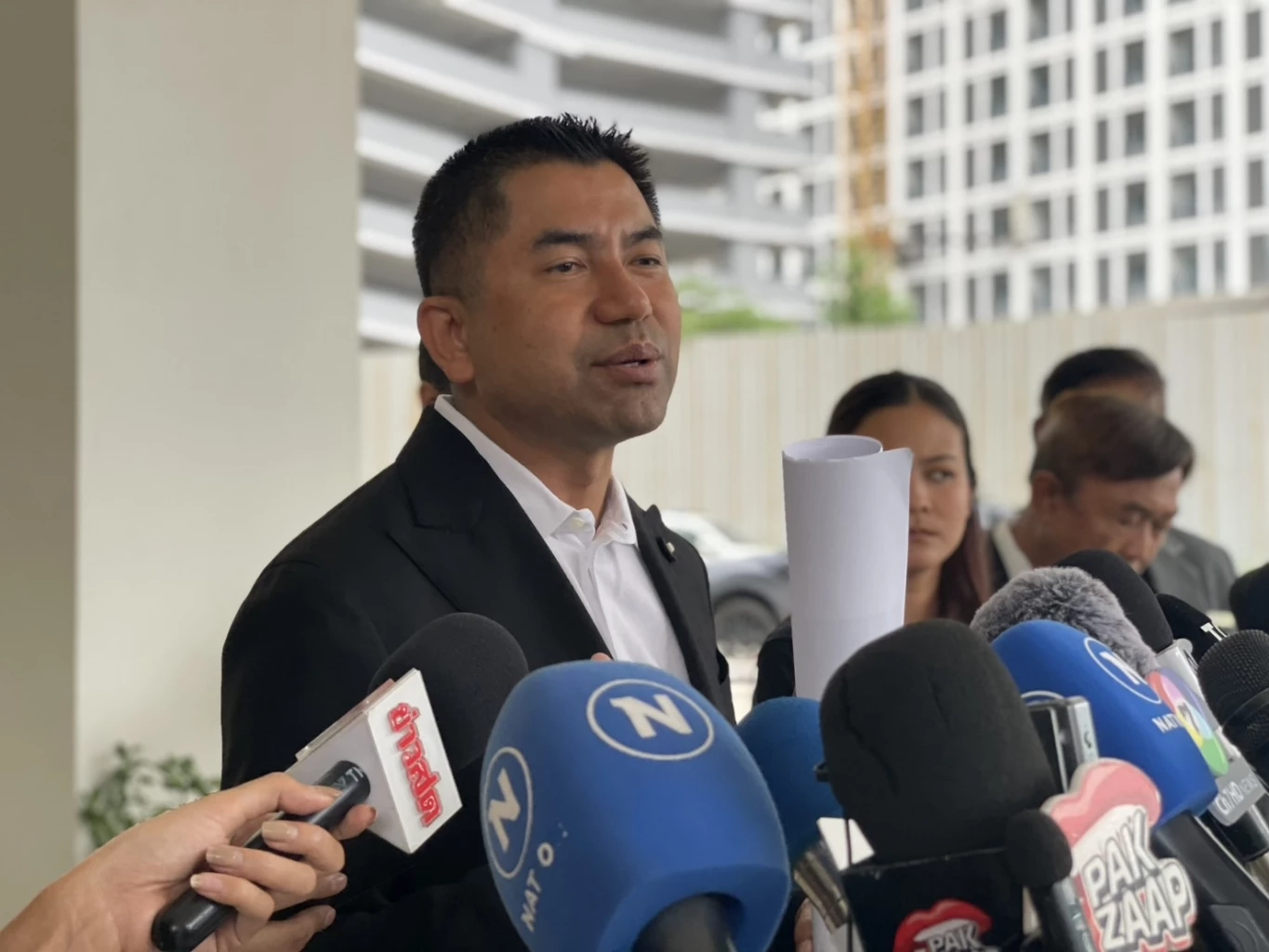 พล.ต.อ.สุรเชษฐ์ หักพาล อดีตรอง ผบ.ตร. 