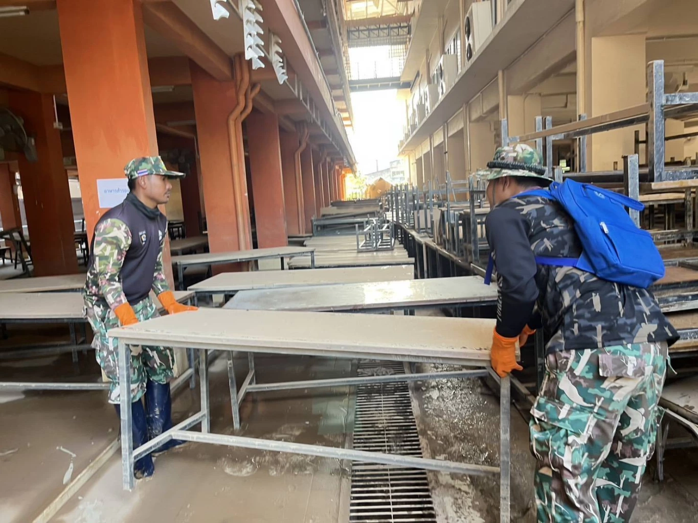 “Big Cleaning คืนความสุข คนสงขลา” วันแรก เก็บขยะกว่า 300 ตัน