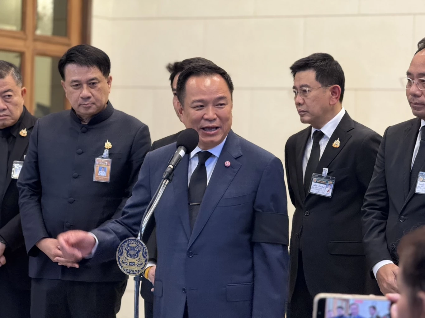 นายอนุทิน ชาญวีรกูล นายกรัฐมนตรี