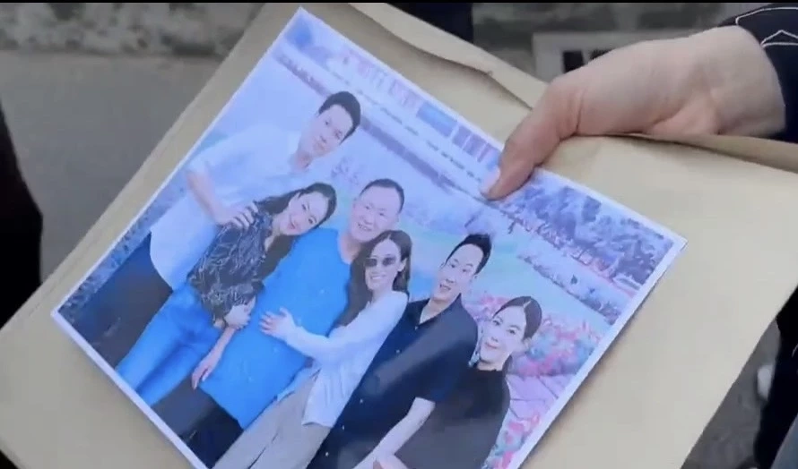 “อิ๊งค์” โพสต์รูปถ่ายร่วม “ทักษิณ” หลังได้เข้าเยี่ยมแบบใกล้ชิด