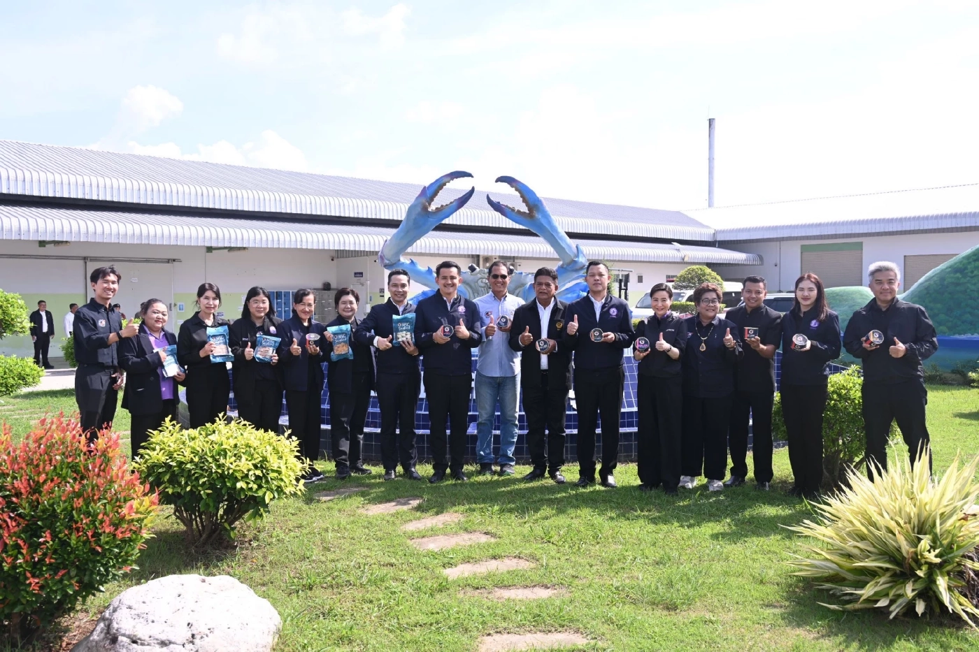 "ธนกร" ลุยสุราษฎร์ธานี เปิดคอร์สสร้างอาชีพให้ชาวดอนสัก