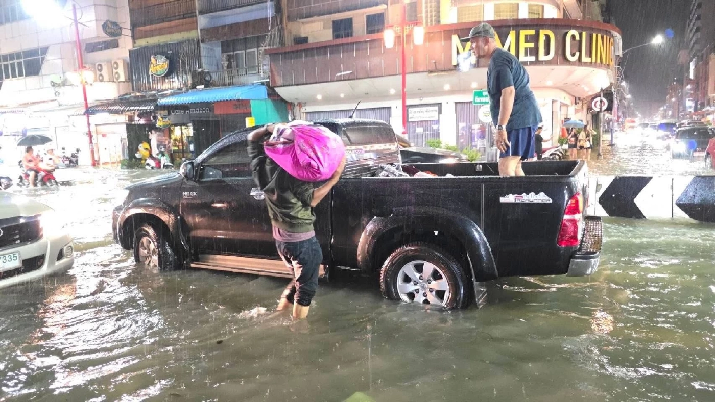 กรมอุตุฯออกประกาศ แจ้งเตือน 8 จังหวัดภาคใต้ ฝนตกหนักมาก