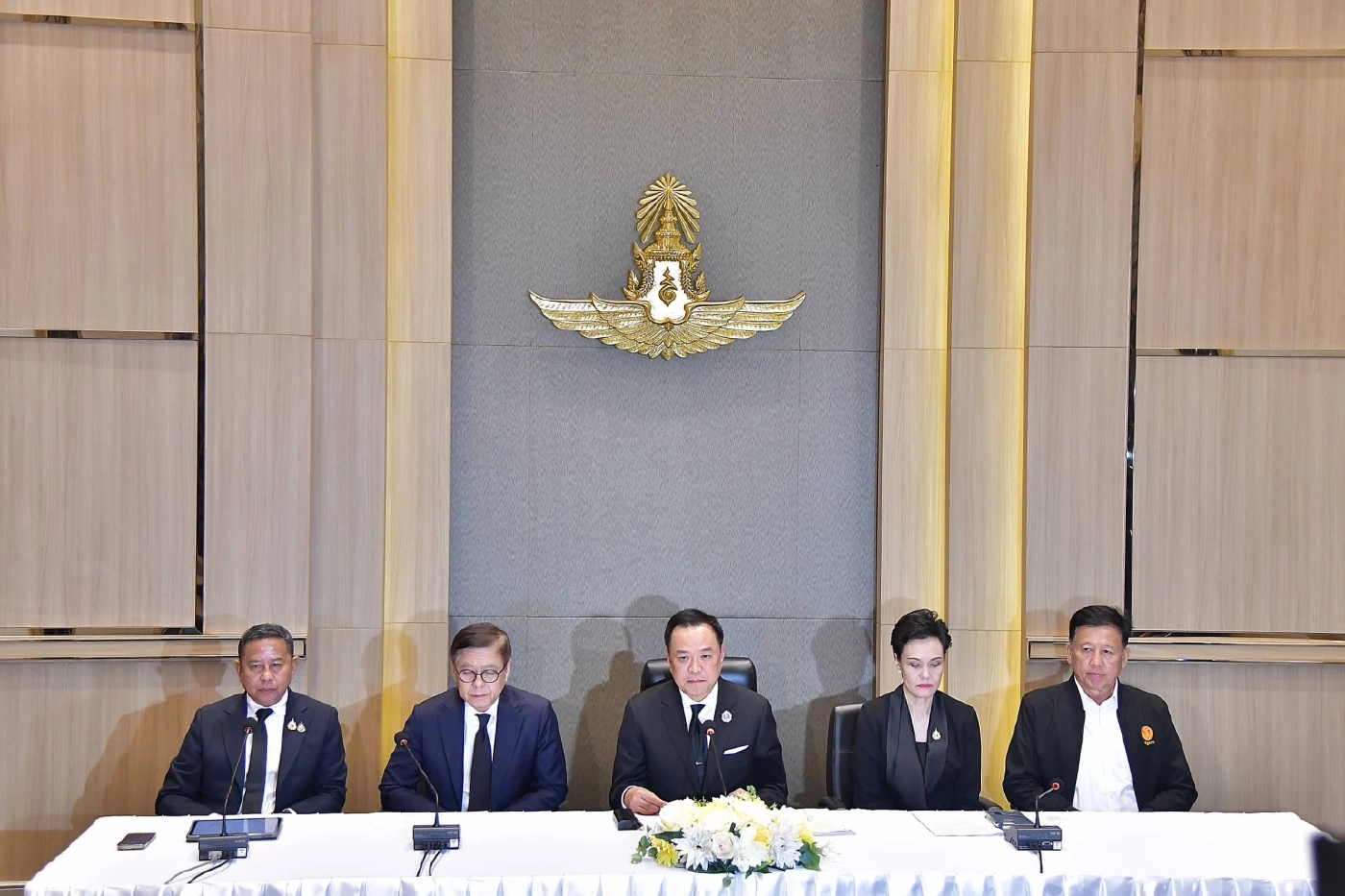 "นายกฯ" สรุปผลประชุมสุดยอดอาเซียน ตปท.พร้อมร่วมมือไทย "ต้านสแกมเมอร์" จีนไฟเขียวโควตาซื้อข้าวเพิ่ม 5 แสนตัน