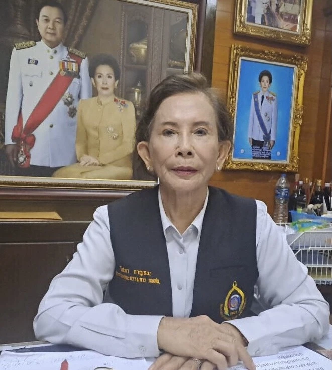 โสภา กาญจนะ บ้านใหญ่ตกเป็นเป้า เมื่อลูกสาวแยกวง