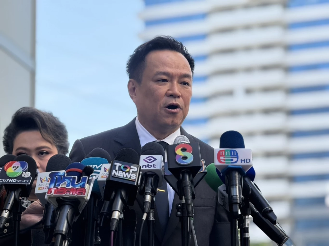 นายอนุทิน ชาญวีรกูล นายกรัฐมนตรี และรัฐมนตรีว่าการกระทรวงมหาดไทย