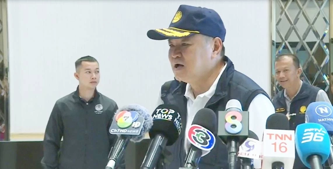 เปิดคลิป! "นายกฯ" ปัดตอบ ดราม่า "นายก อบจ.สงขลา" ด้อยค่า อส.