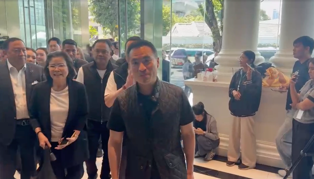 ภูมิใจไทยคึกคัก เปิดรับสมัครคนลง สส.วันแรก บ้านใหญ่มาตามนัดพรึ่บ