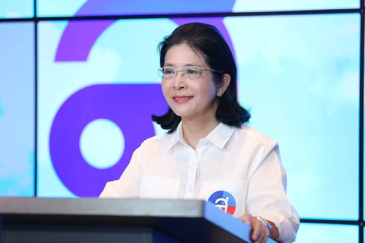 "สุดารัตน์" ลั่นกลองรบ "ประกาศสงครามล้างบางคนโกง" ทันที "หากได้เป็นรัฐบาล"