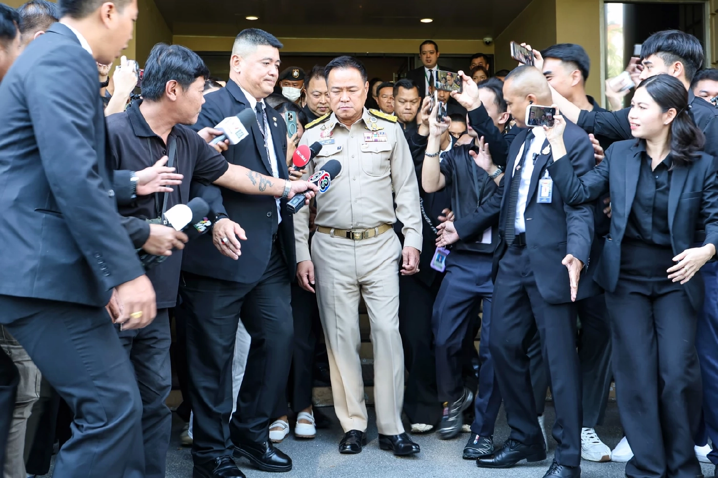 นายอนุทิน ชาญวีรกูล นายกรัฐมนตรี และรัฐมนตรีว่าการกระทรวงมหาดไทย