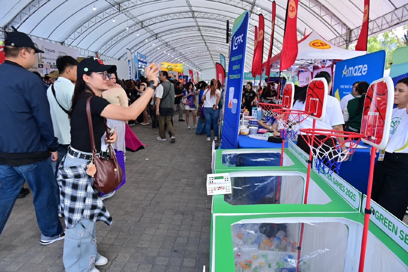 ประธานซีพีนำพนักงานทุกกลุ่มธุรกิจร่วมเปิดซีเกมส์ ชวนคนไทยต้อนรับนักกีฬา 11 ประเทศ และเชียร์ทีมชาติไทยให้สุดใจ