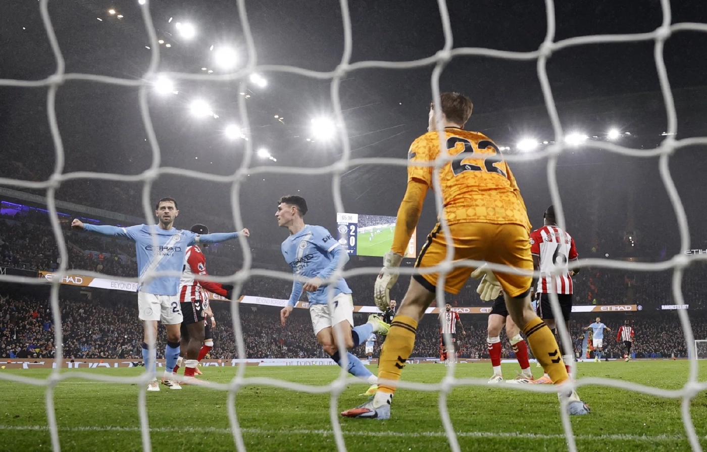 สรุป พรีเมียร์ลีก : อาร์เซนอล พ่าย วิลล่า ทดเจ็บ, แมนฯ ซิตี้ จี้ 2 แต้ม, ลิเวอร์พูล แค่เจ๊า