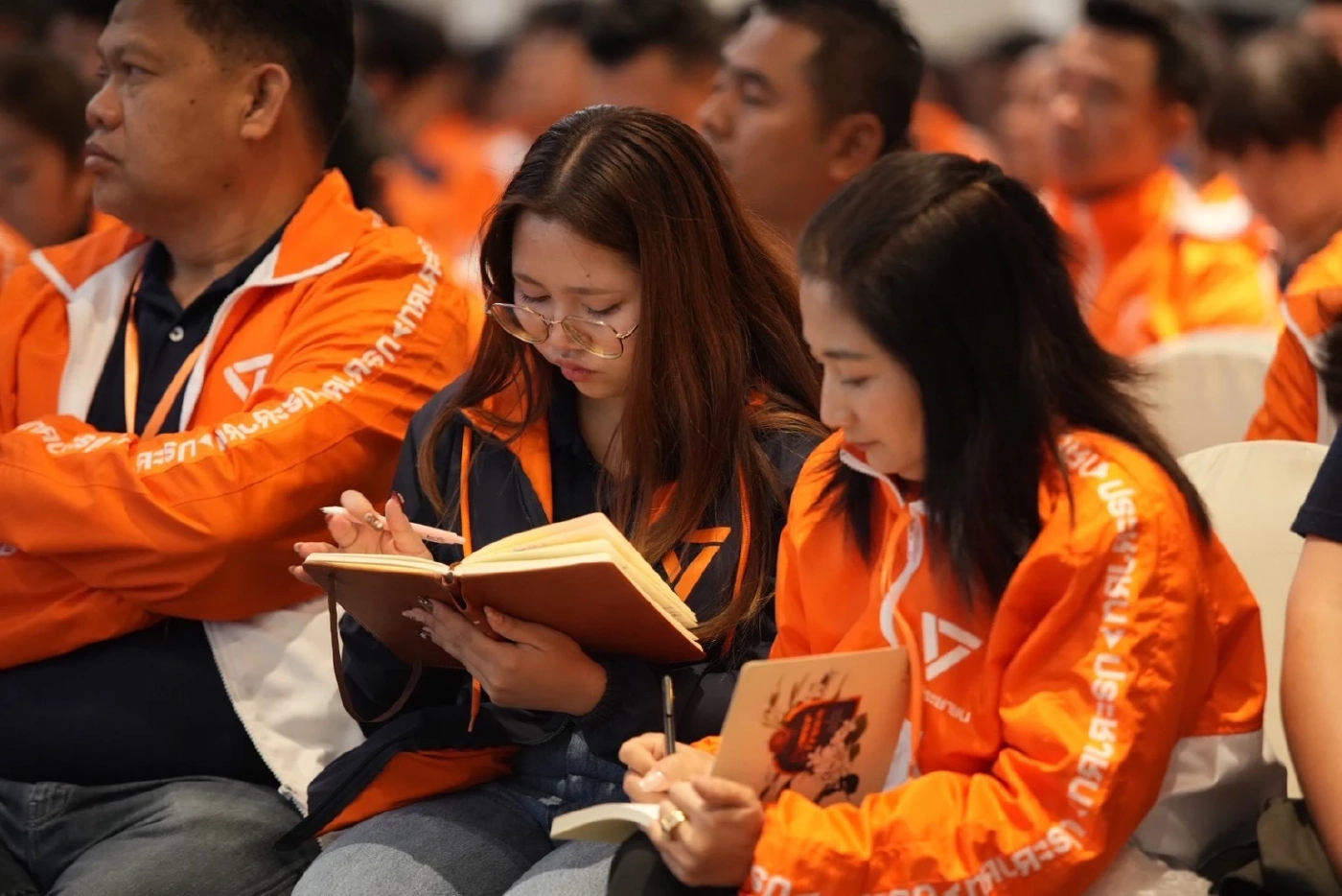 “เท้ง” ติวปลุกพลัง 500 ผู้สมัคร สส. ย้ำเป้าหมายเป็นรัฐบาล