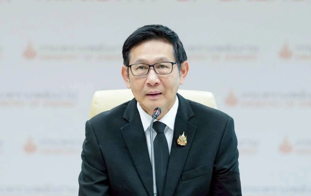 อรรถพล ฤกษ์พิบูลย์ รัฐมนตรีว่าการกระทรวงพลังงาน      