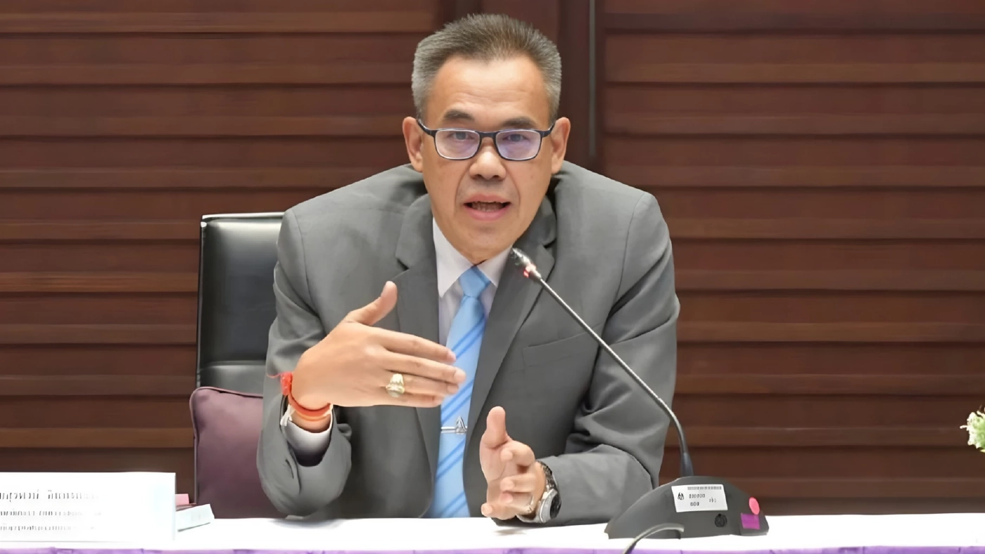 นายสุรพงษ์ อินทรถาวร รองเลขาธิการคณะกรรมการป้องกันและปราบปรามการทุจริตแห่งชาติ (ป.ป.ช.) 