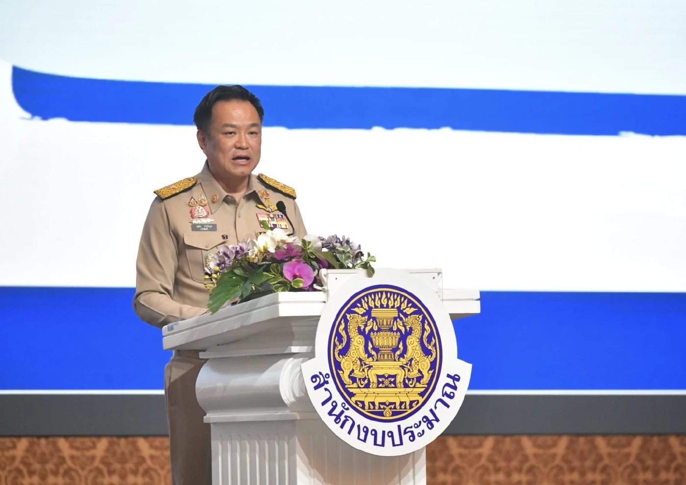 "นายกฯ อนุทิน" ทบทวนงบสร้างถนน ต้นเหตุขวางทางน้ำ "ท่วมหาดใหญ่" รัฐสูญเงินเยียวยามหาศาล