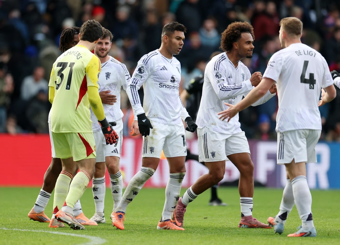 พรีวิว พรีเมียร์ลีก: แมนยู เปิดบ้านล้างอาถรรพ์ เวสต์แฮม หวังทวงคืนพื้นที่ยุโรป