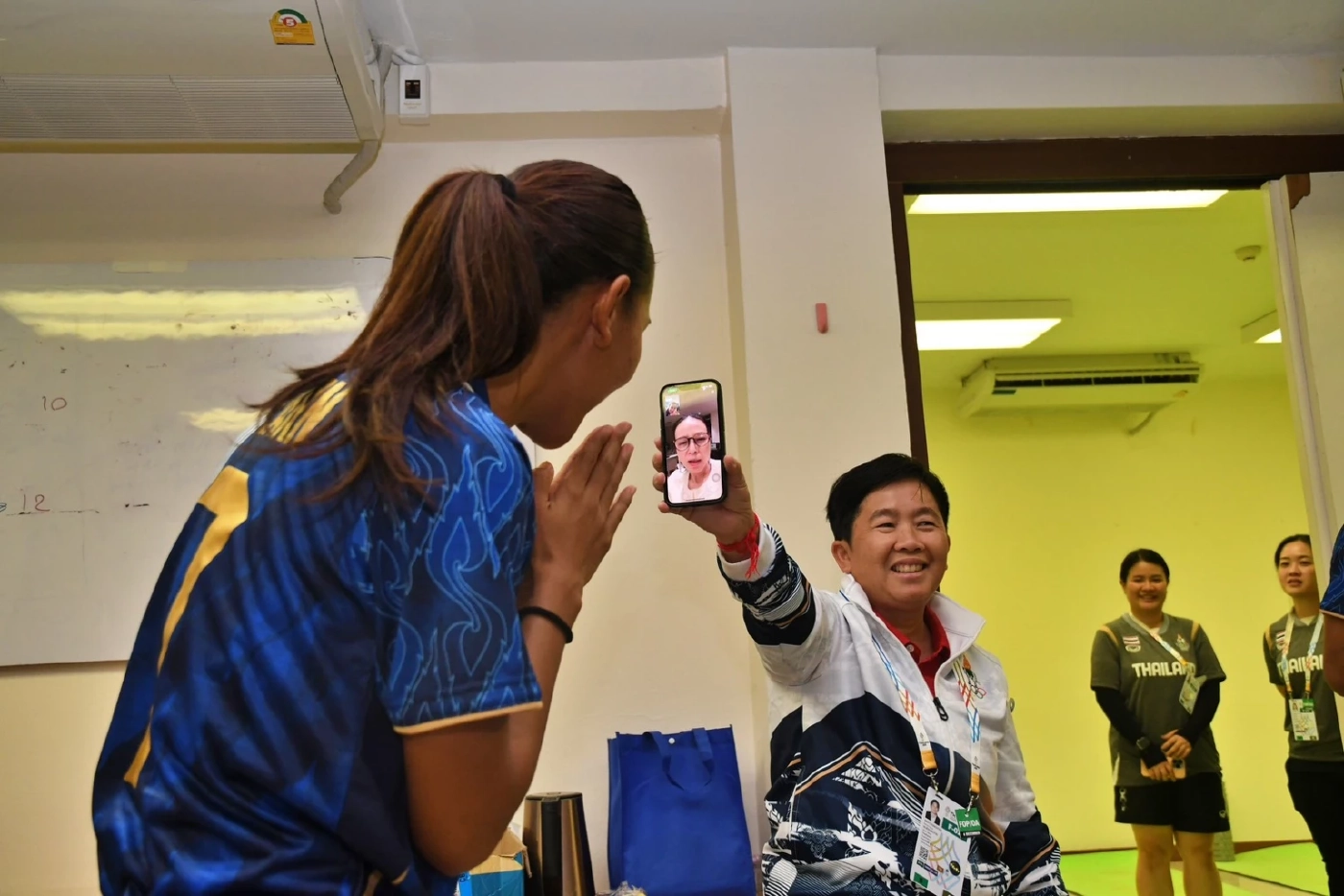 ชบาแก้ว ฟอร์มโหด! ถล่ม อินโดฯ 8-0 "มาดามแป้ง" อัดฉีด 5 แสน