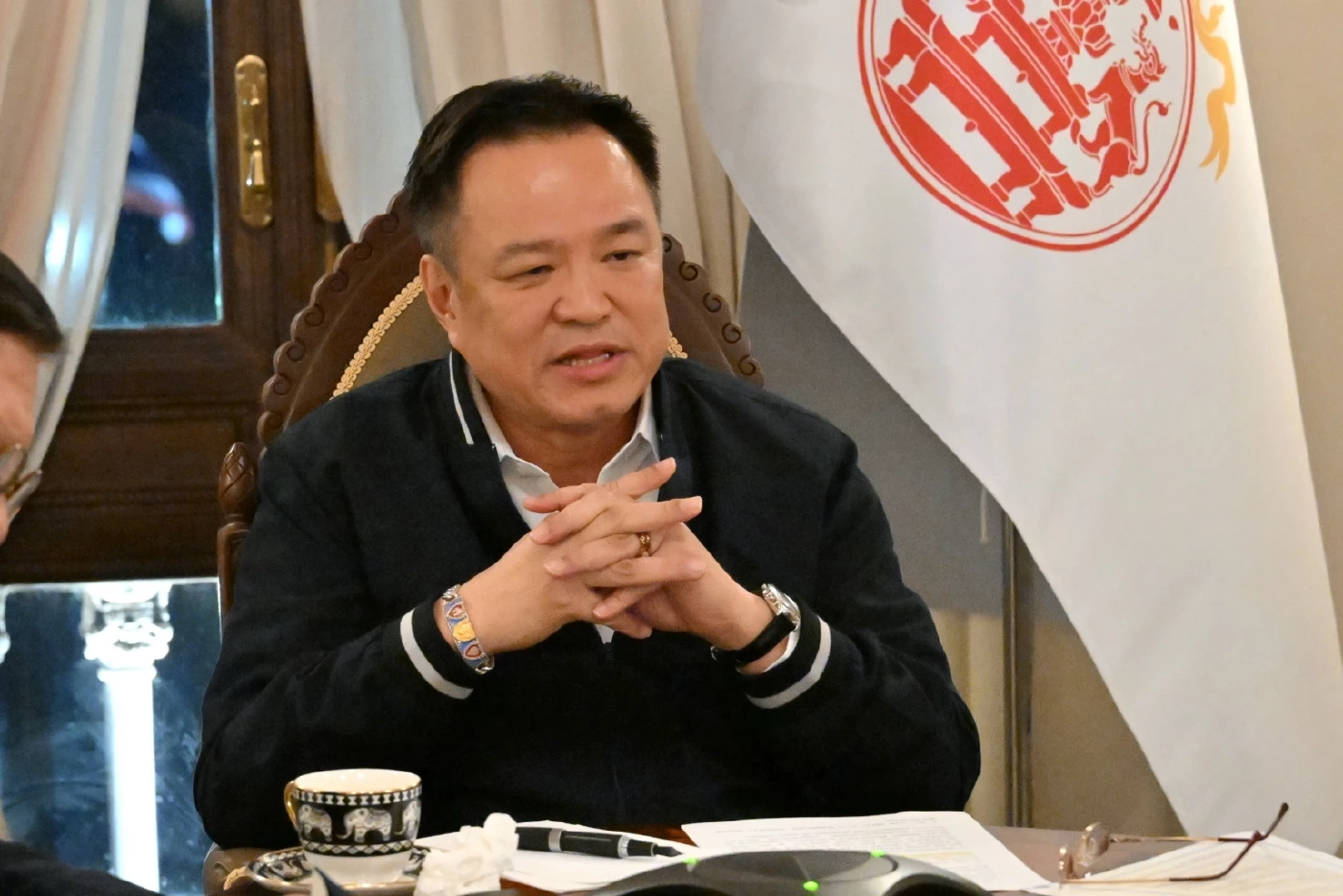 นายอนุทิน ชาญวีรกูล นายกรัฐมนตรี