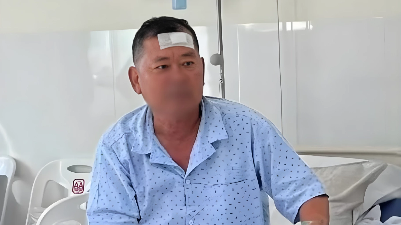 เปิดภาพ! “นายพลกัมพูชา” ถูกส่ง รพ.หลังเจ็บเล็กน้อย จากการรบที่บ้านสามหลัง