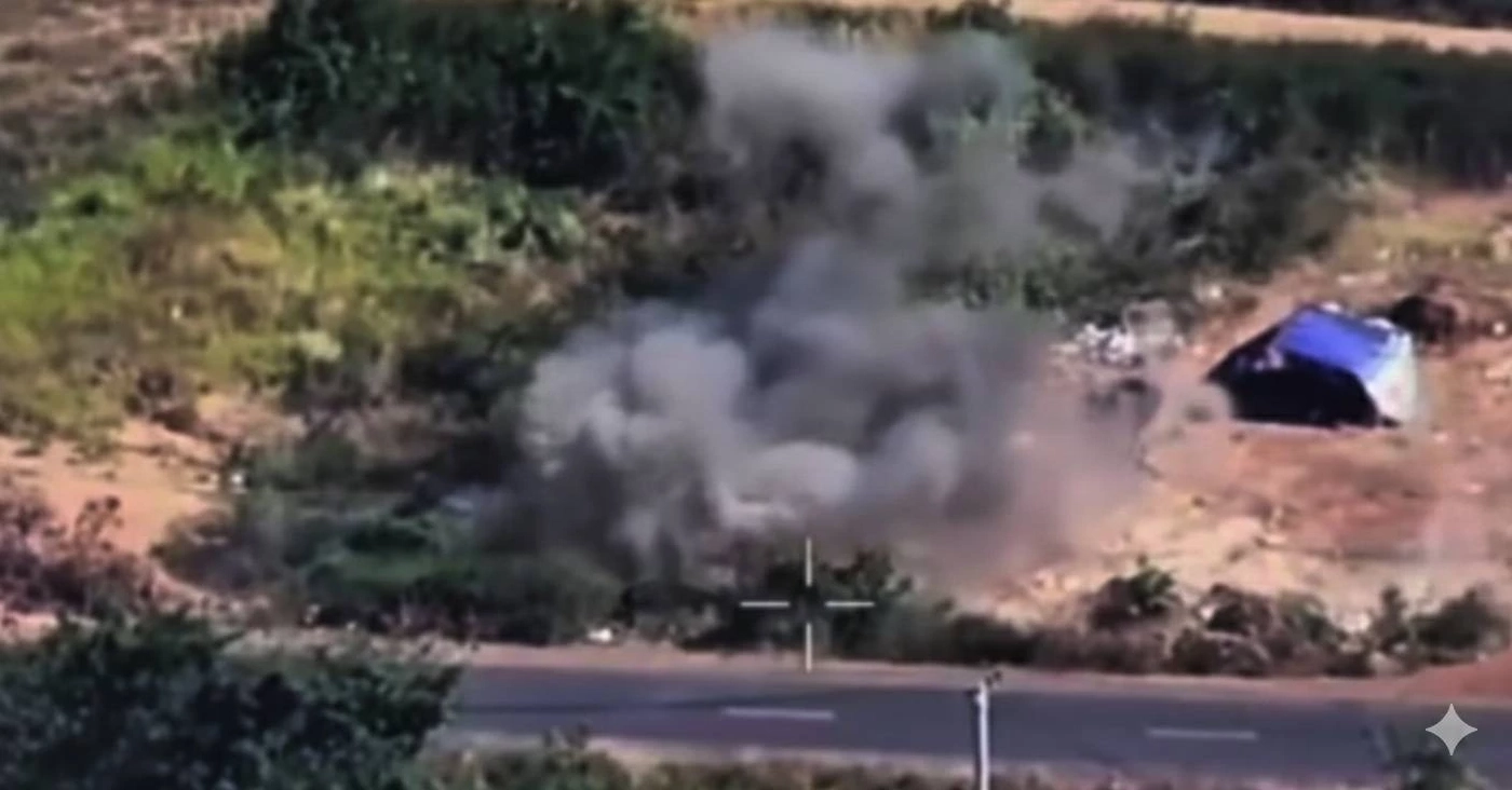 เปิดคลิป! กองทัพใช้ "โดรน" ทิ้งไข่ บึ้มที่ตั้งอาวุธยิงสนับสนุนฝ่าย "กัมพูชา" ตรงข้ามบ้านหนองจาน