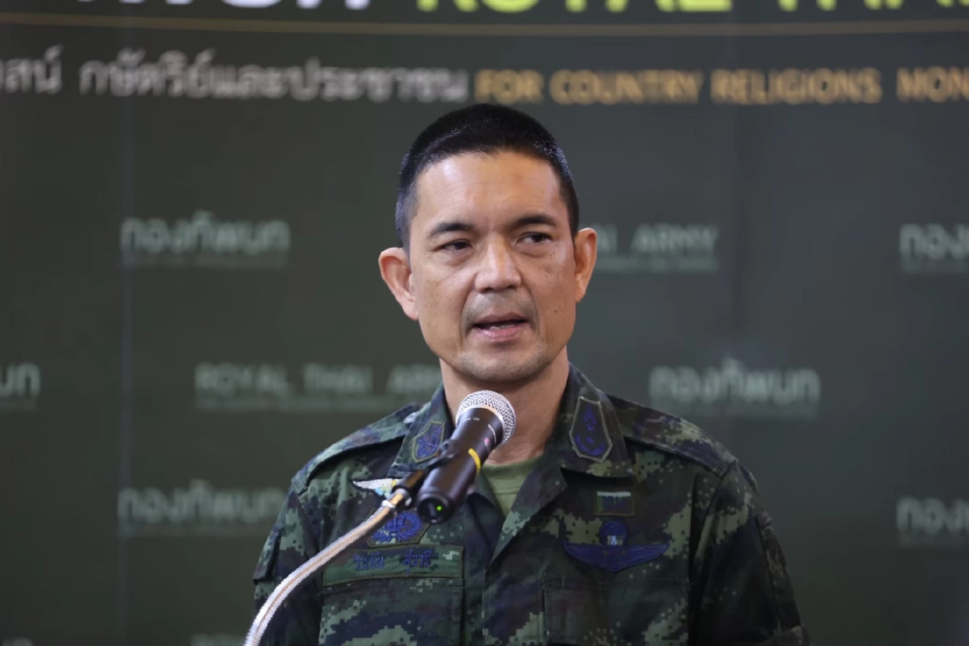 พลตรี วินธัย สุวารี โฆษกกองทัพบก