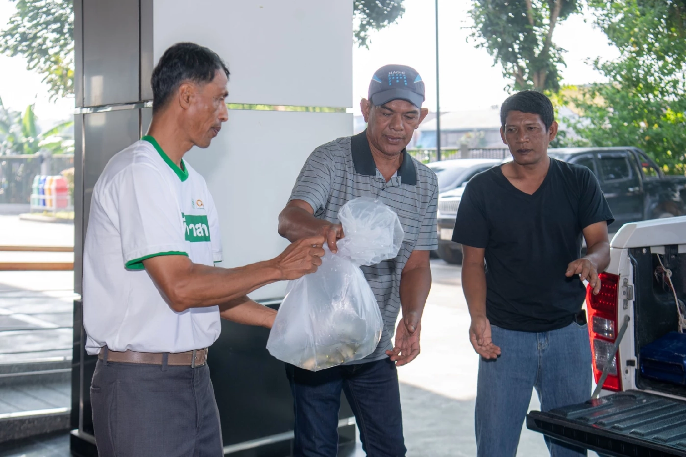 มูลนิธิซีพีฯ ฟื้นปลากะพง 3 น้ำ GI สงขลา เยียวยาประมงหลังอุทกภัย