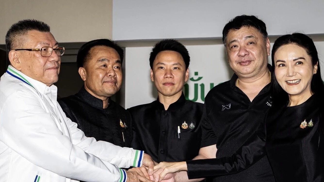 3 บ้านใหญ่เมืองแปดริ้ว ศิริลัทธยากร-เป้าเปี่ยมทรัพย์-เหลี่ยมเลิศ