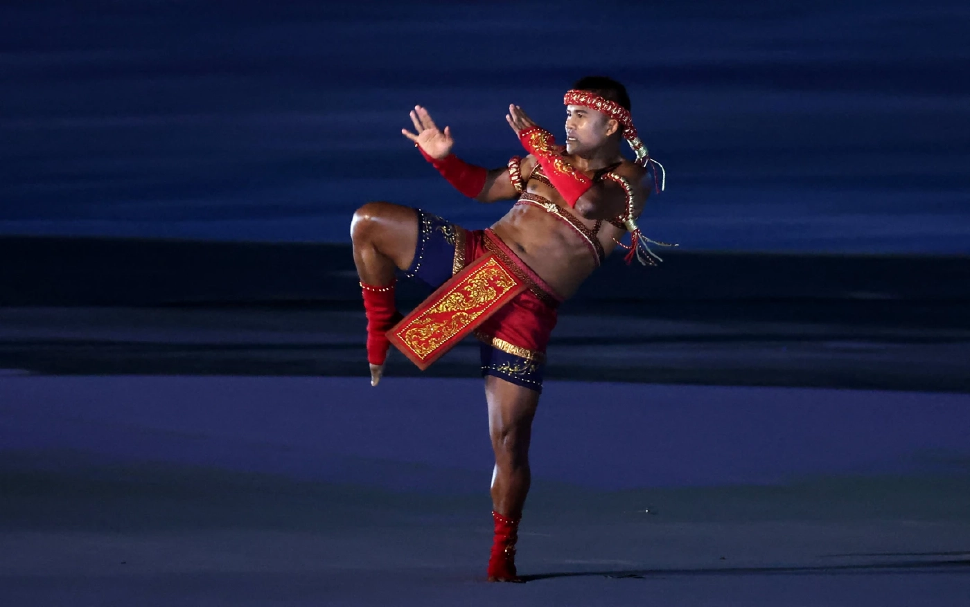 ประมวลภาพ พิธีเปิด "ซีเกมส์ ครั้งที่ 33" สู่มาตรฐานโลก "พระราชินี" นำทัพนักกีฬาไทย