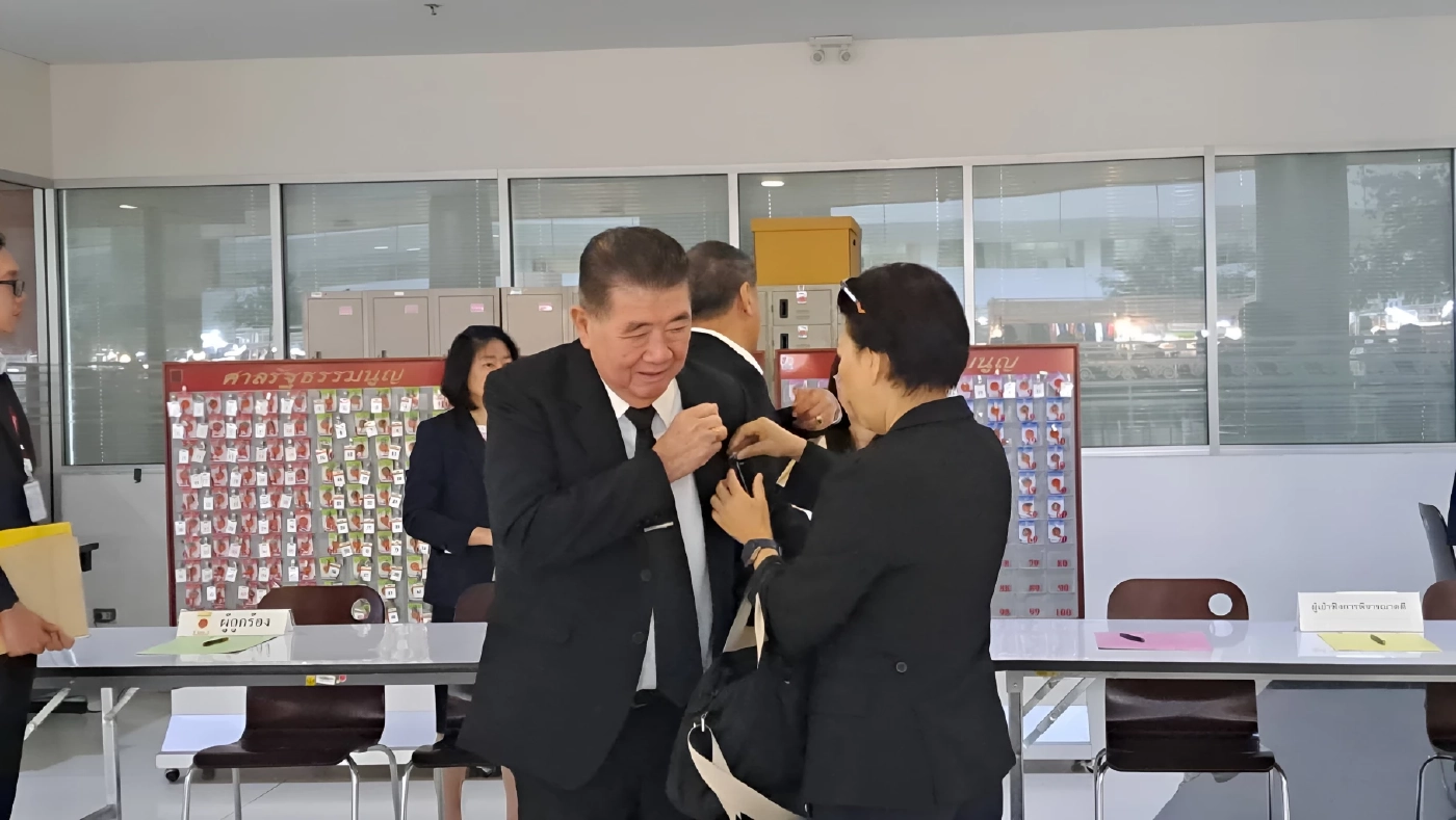 "ภูมิธรรม" มั่นใจแจงศาล รธน.ได้ ปมถูกร้องใช้อำนาจแทรกแซงคดี "ฮั้ว สว."