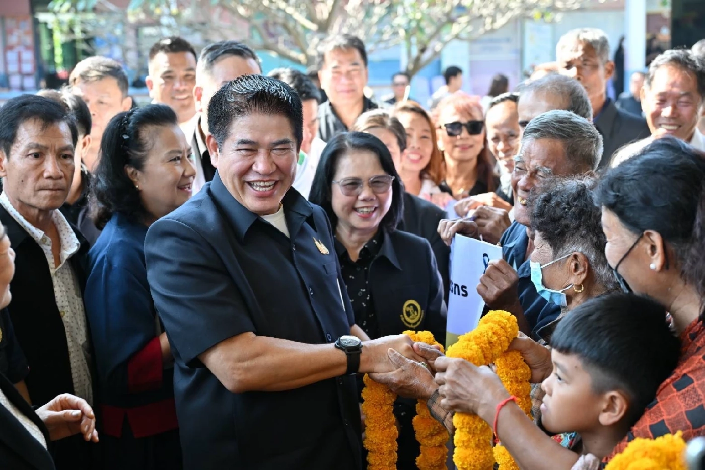 "ธรรมนัส" เปิด "คลินิกเกษตรเคลื่อนที่ฯ" ช่วยเหลือพี่น้องเกษตรกร "ชาวนครปฐม"