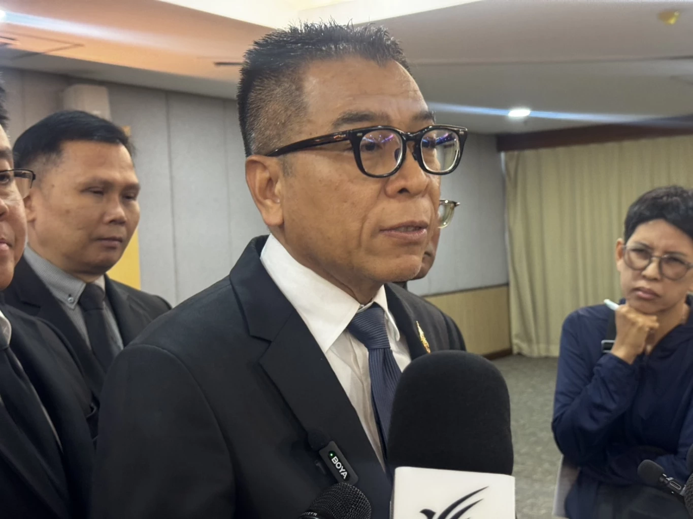 นายแสวง บุญมี เลขาธิการ กกต. 