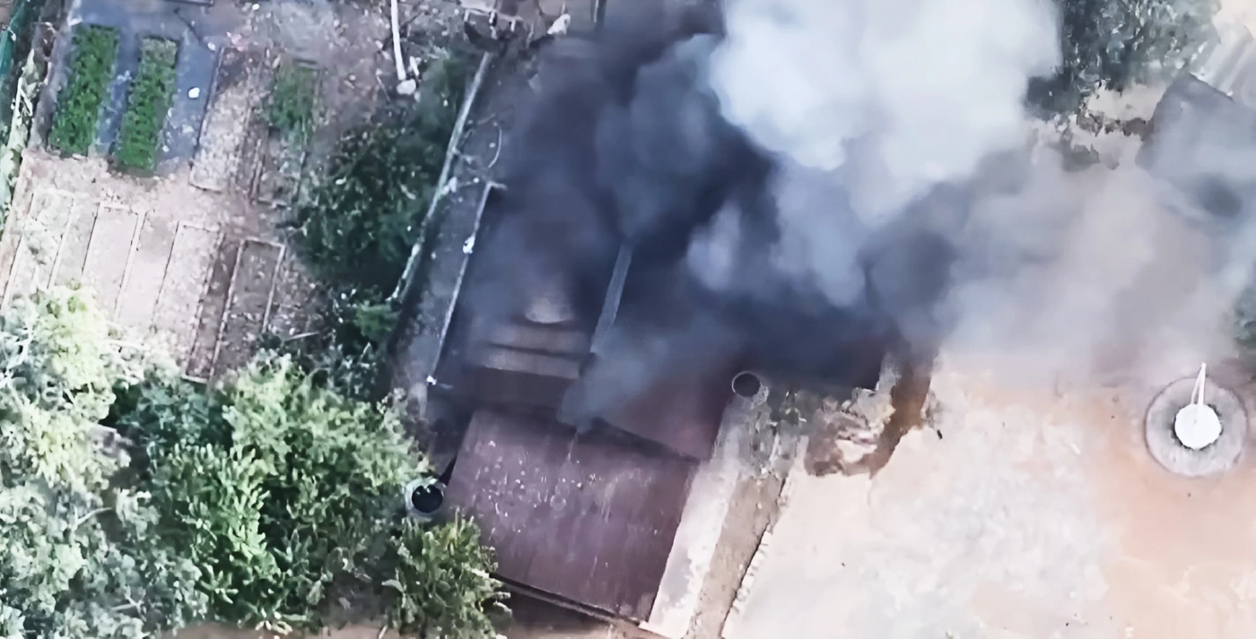 เปิดคลิป! ฉก.11 กกล.บูรพา บินโดรน ถล่มเป้าหมายทาง "ทหารกัมพูชา"