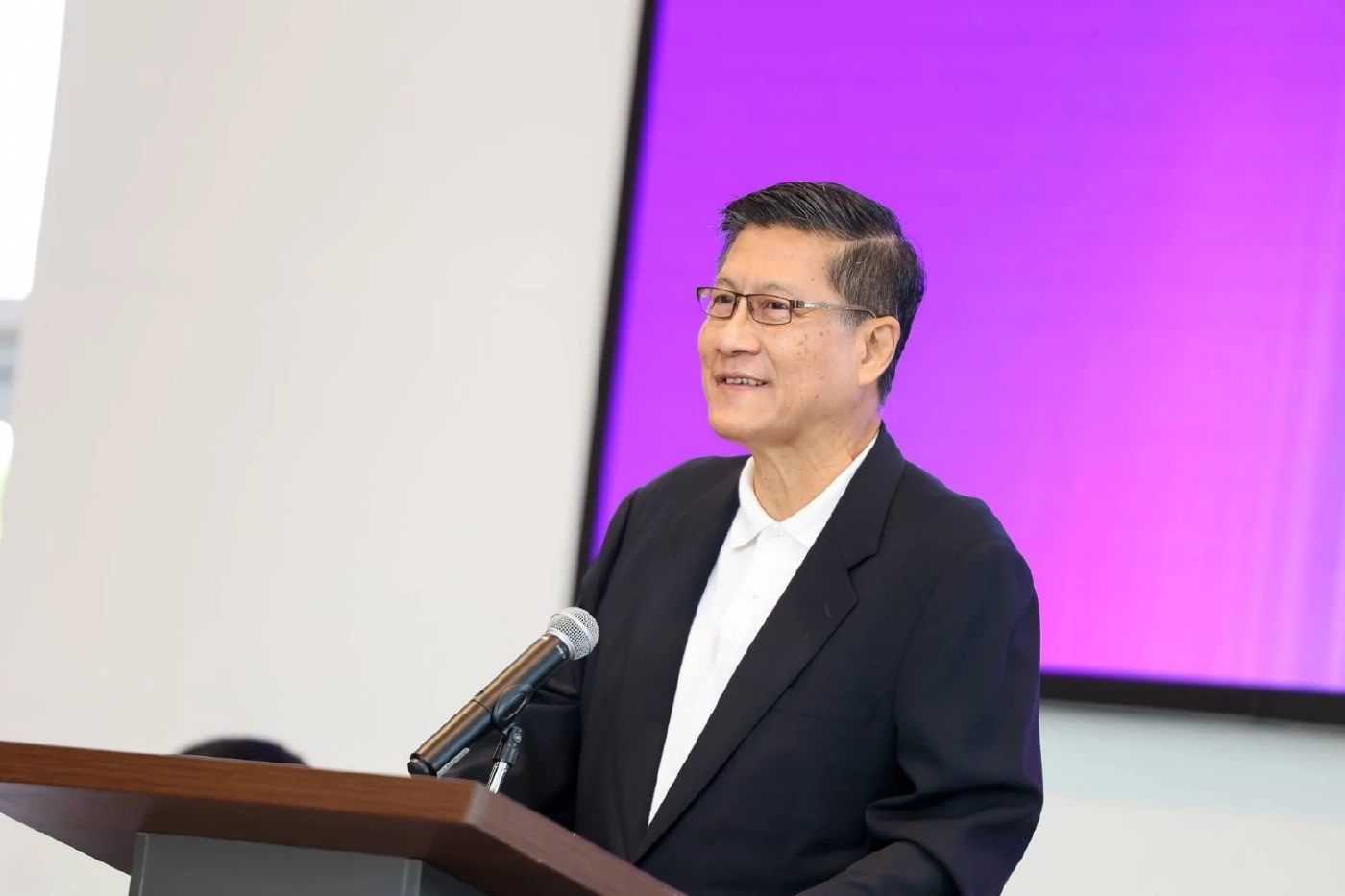 "พล.ท.ภราดร" ถาม "อนุทิน" ทำไม "เบน สมิธ" ยังไม่มีหมายจับ ทั้งที่เอี่ยวอาชญากรรมข้ามชาติชัดเจน