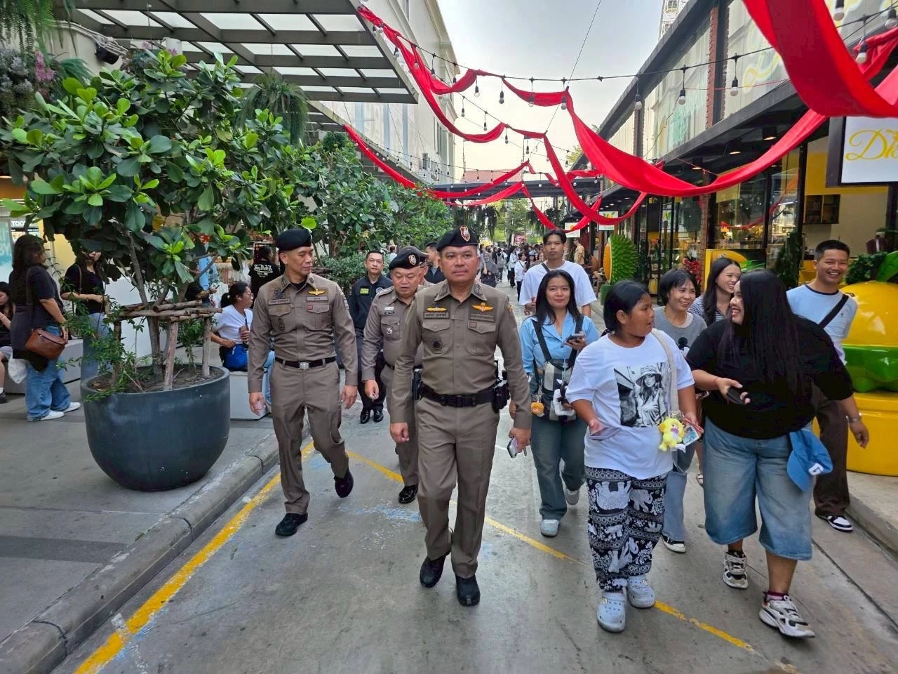 “พล.ต.ท.นพศิลป์” เข้มความปลอดภัยเคาท์ดาวน์ เอเชียทีค