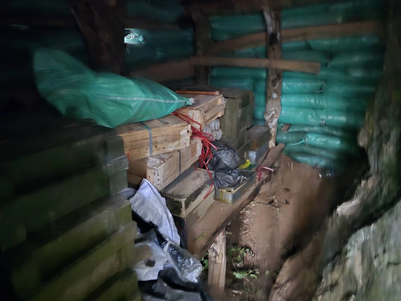 หลักฐานชัด! "ฐานทหารกัมพูชา" บนแผ่นดินไทย ยิงปืนใหญ่–ปืน ค. รอบปราสาทคนา (มีคลิป)