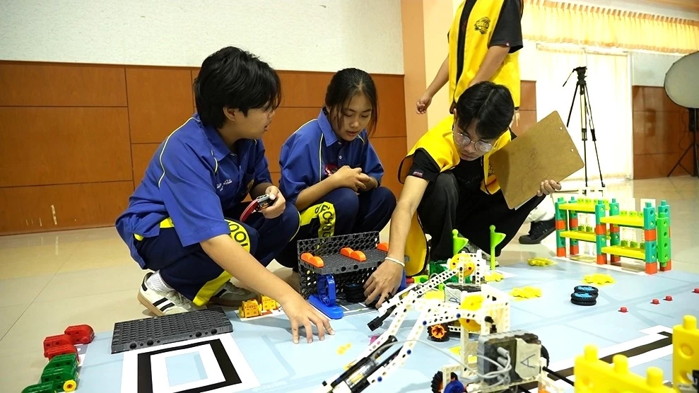 อบจ.เพชรบูรณ์ จัดแข่ง Coding & Robotics ปั้นเด็กไทยสู่สากล