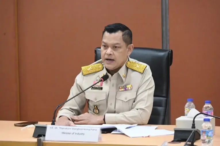 "ธนกร" สั่งปรับแผนช่วยผู้ประกอบการประสบอุทกภัยภาคใต้ 9 จังหวัด