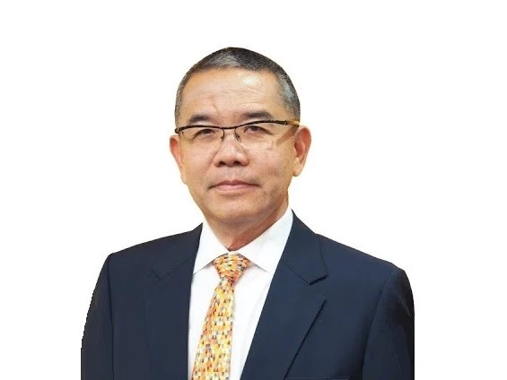 พลเอก กฤษณะ บวรรัตนารักษ์ อดีตที่ปรึกษาพิเศษสำนักงานปลัดกระทรวงกลาโหม และอดีตรองเจ้ากรมพระธรรมนูญ 