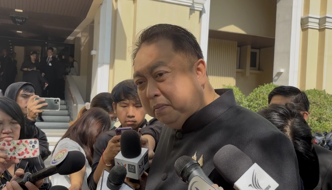 สุชาติ ชมกลิ่น