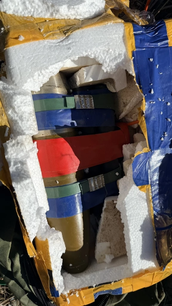 เปิดคลิป! เร่งเก็บกู้ หัวกระสุนปืนใหญ่ดัดแปลงเป็น "ทุ่นระเบิด"