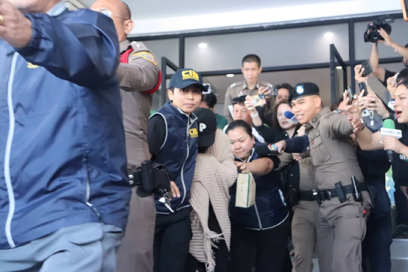 คุม "นานา ไรบีนา" ฝากขังศาลอาญา ขณะที่เจ้าตัวยังไม่ปริปาก