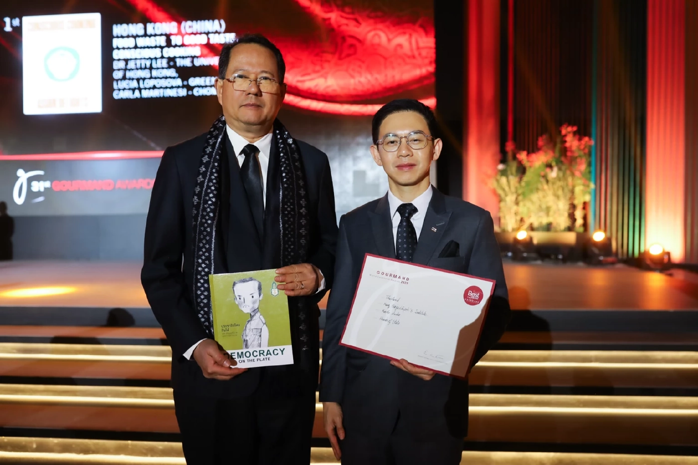 ไทยคว้ารางวัลสูงสุดของโลก จาก “ประชาธิปไตยกินได้” ของสถาบันพระปกเกล้า